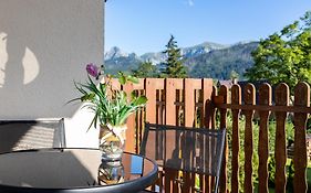 Topór Apartament widokowy z placem zabaw